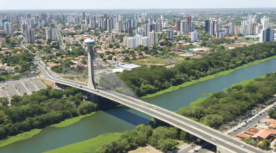 Nos services de location de voitures offrent une sélection diversifiée de véhicules à Teresina.